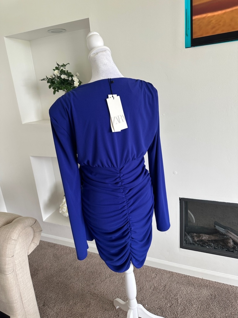 Zara Cobalt Blue Long-Sleeve V-Neck Ruched Dress with Side Ruffle - Picture 4 of 9